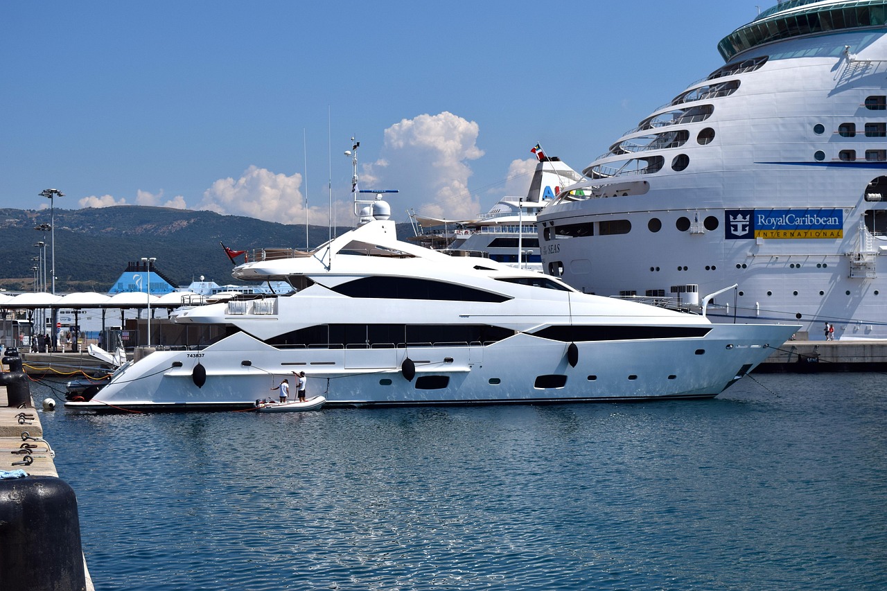 yacht, luxury yacht, ship, boat, motor yacht, clean, nature, wealth, water, sea